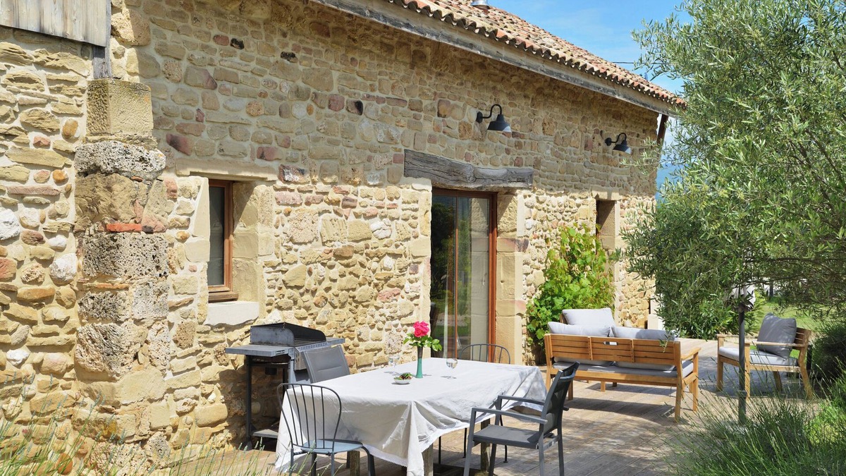 Saint-Lattier House | Slow Tourism at the foot of the Vercors, in this luminous LOFT