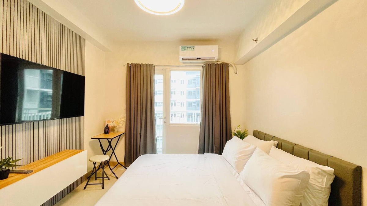 Iloilo Apartment | SM6 Minimalist Comfort Near SM