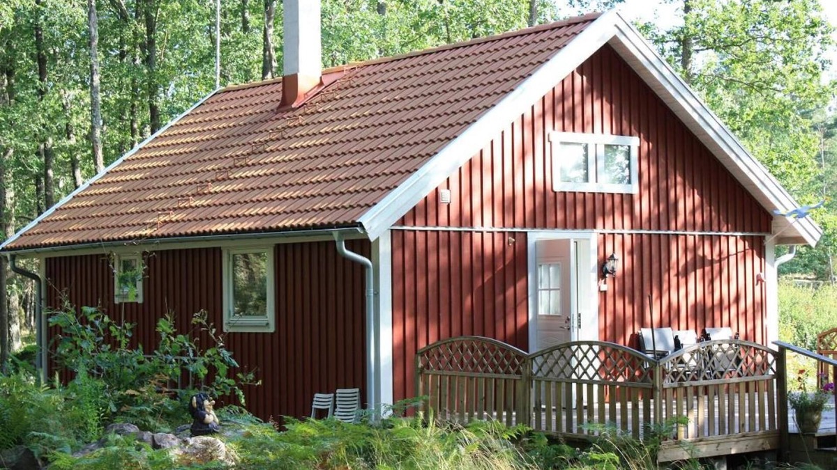 Oskarshamn House | Småland vacation in the forest between lakes and the Baltic Sea coast