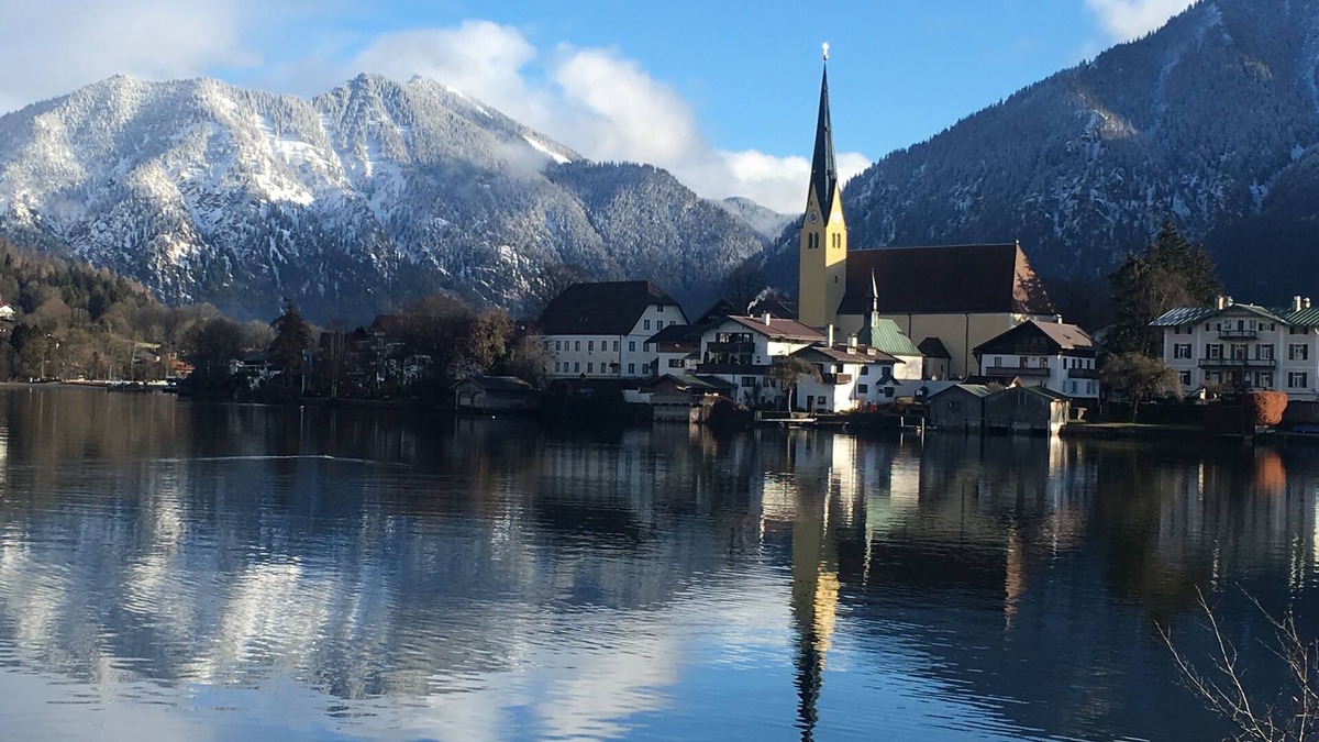 Rottach-Egern Apartment | Small apartment for a maximum of 2 people in a unique location directly on the lake