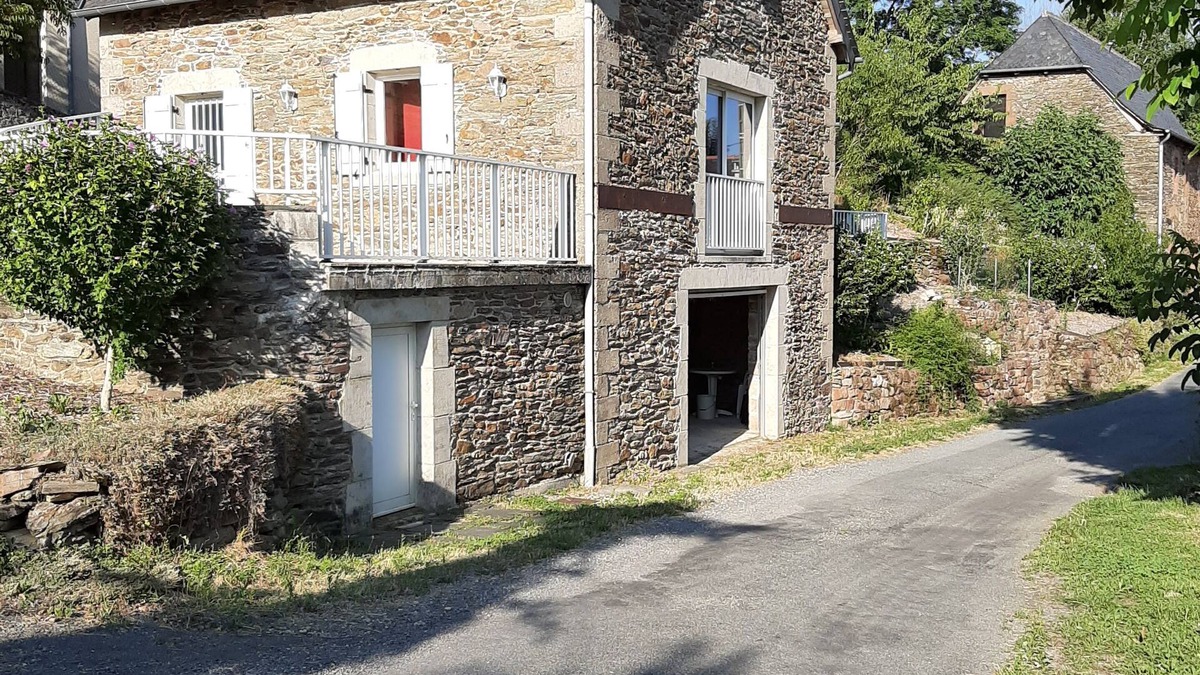 Noailhac House | Small barn completely renovated - incredible view - calm guaranteed