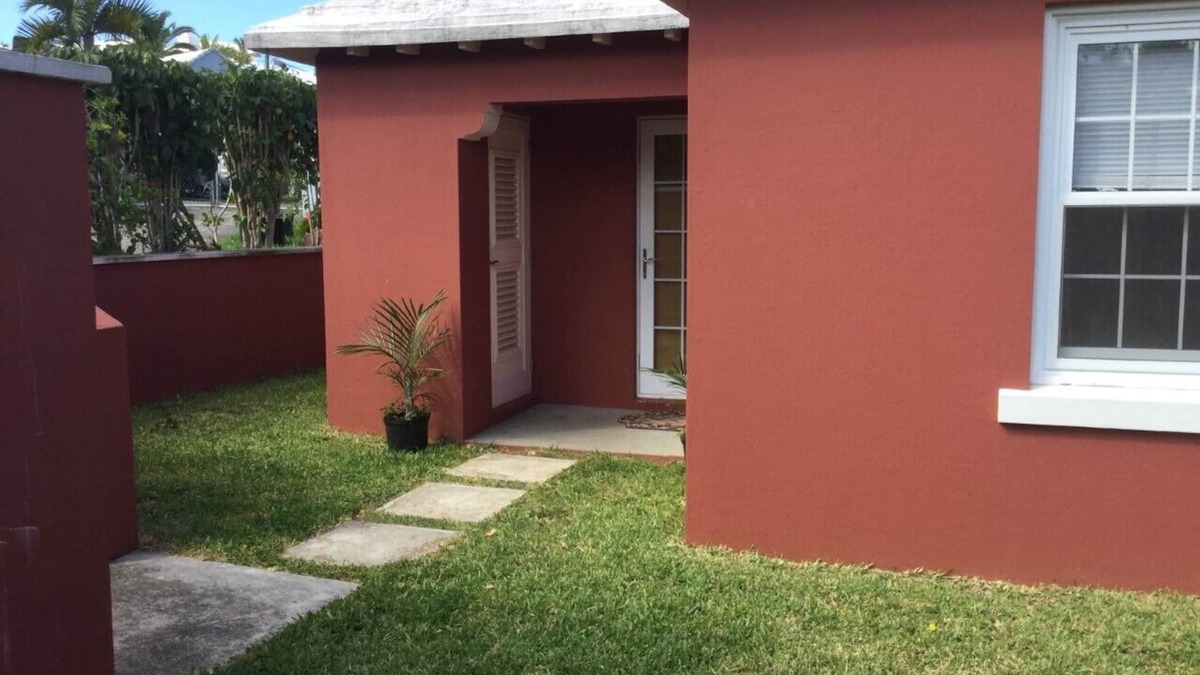 Paget Apartment | Small Blessings Great Neighborhood Living