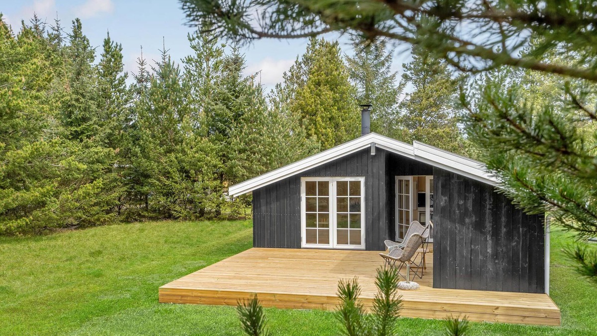 Nørklit House | Small but nice cottage surrounded by trees in quiet nature.