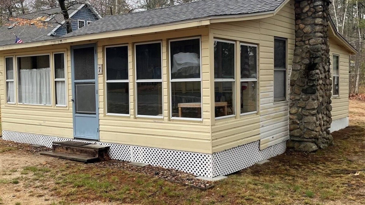 Sebago Cottage | Small Cottage just steps away from Sebago Lake