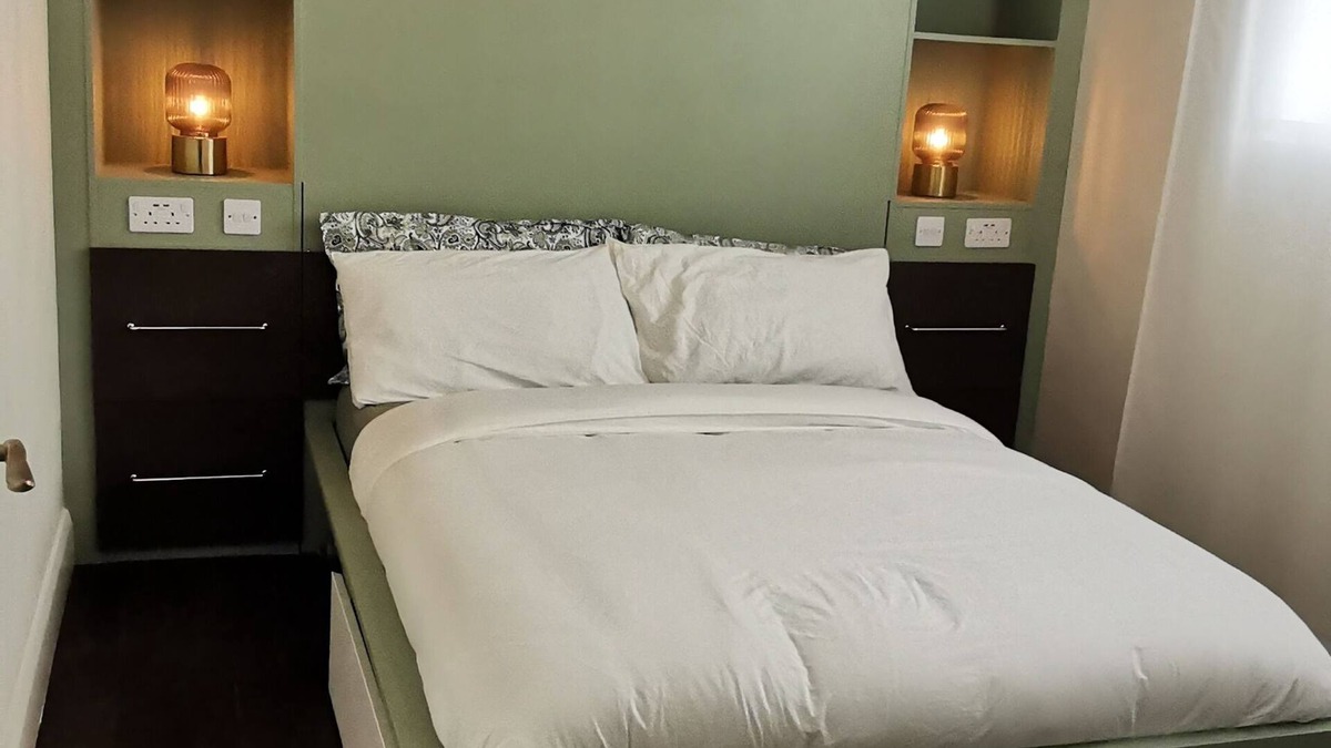 Broadstone House | Small cottage with garden in Dublin city centre