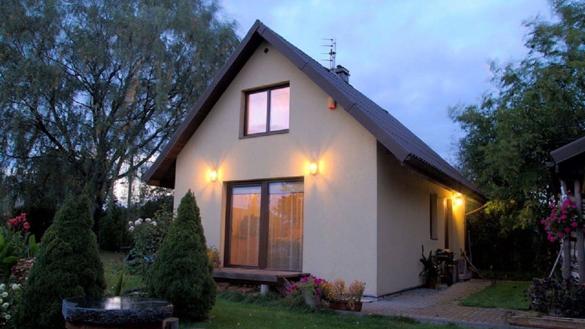 Kaunas House | Small cozy house with terrace