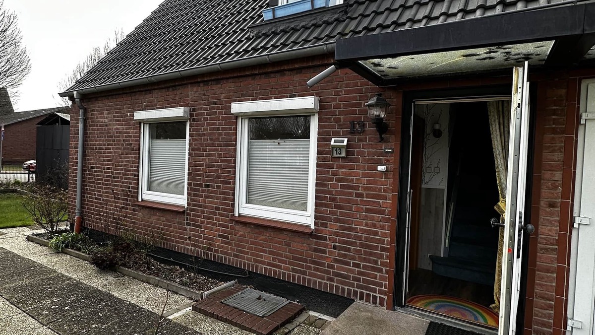 Heide House | Small, cozy semi-detached house on a large plot