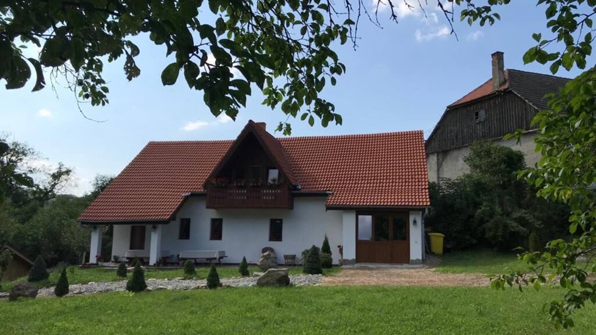 Cisnadioara Other | Small Farmhouse, newly renovated, located in an authentic Romanian village