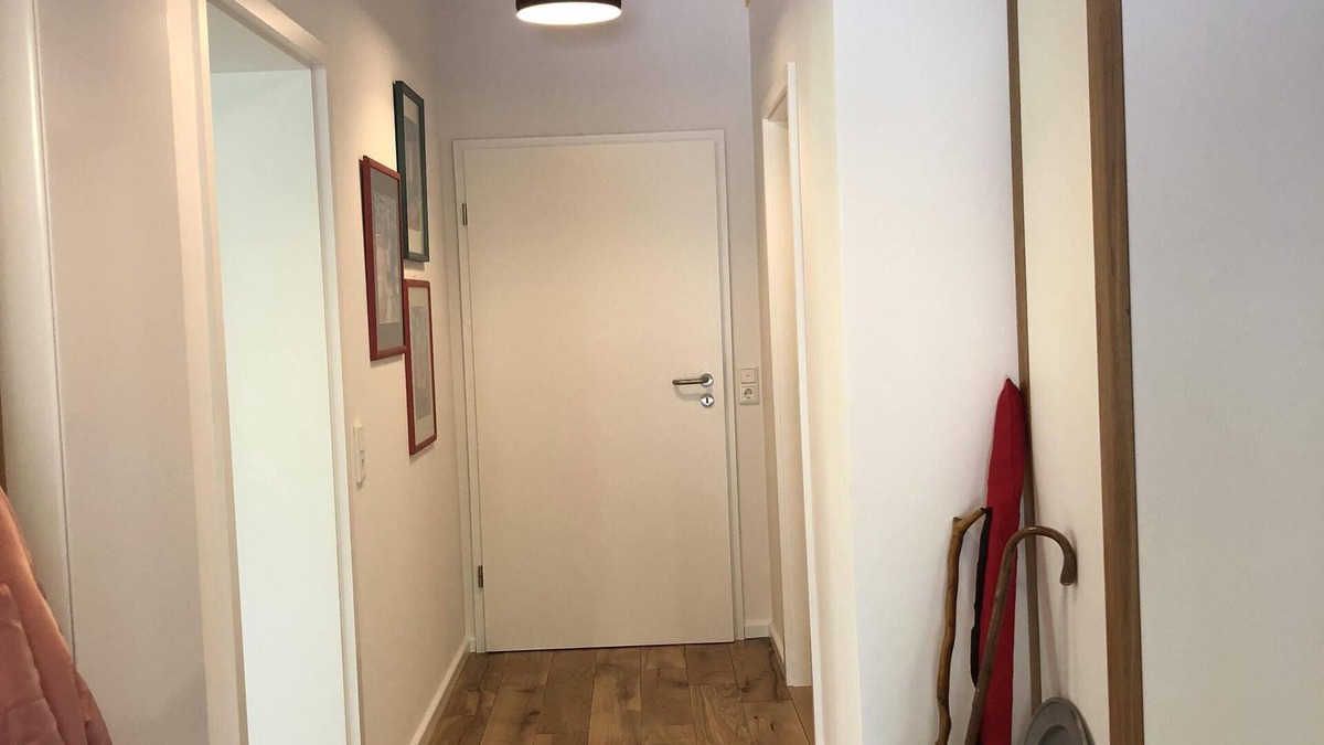 Bad Wilhelmshoehe House | Small forest villa 111
