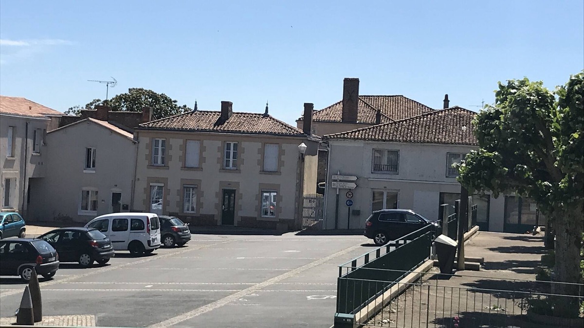 Mouilleron-Saint-Germain House | Small village house 30 minutes from Puy Dy Fou
