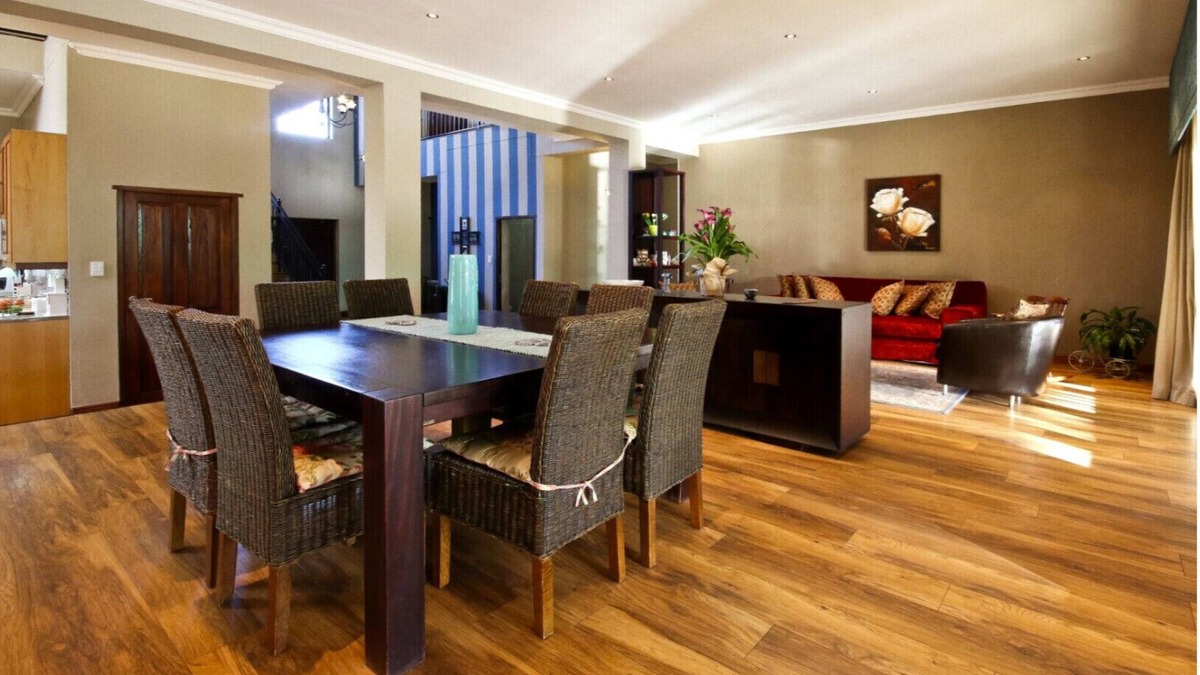 Helderberg Rural House | Small holding property on a beautiful mountain security estate