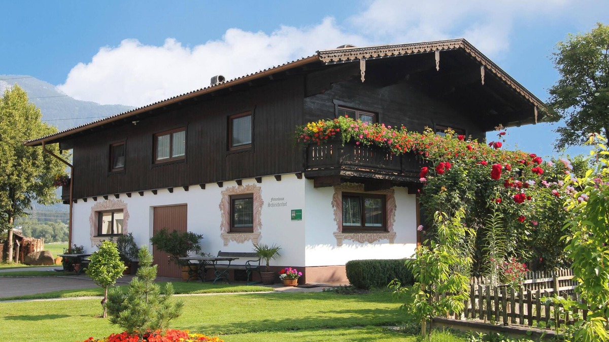Strass im Zillertal House | Small house on an organic farm in Strass i.Z