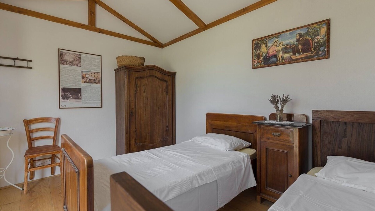Koper RV Rental | Small house "BreadLady"