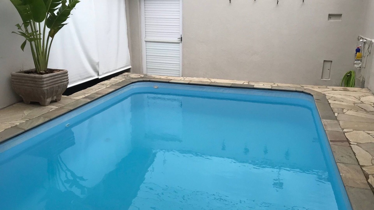 Jardim Itagua House | Small house in Itaguá, with swimming pool and air conditioning, sleeps up to 6 people