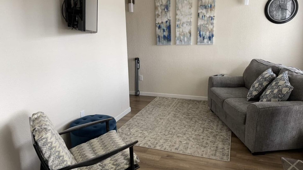 Medford House | Small house perfect for families and pets