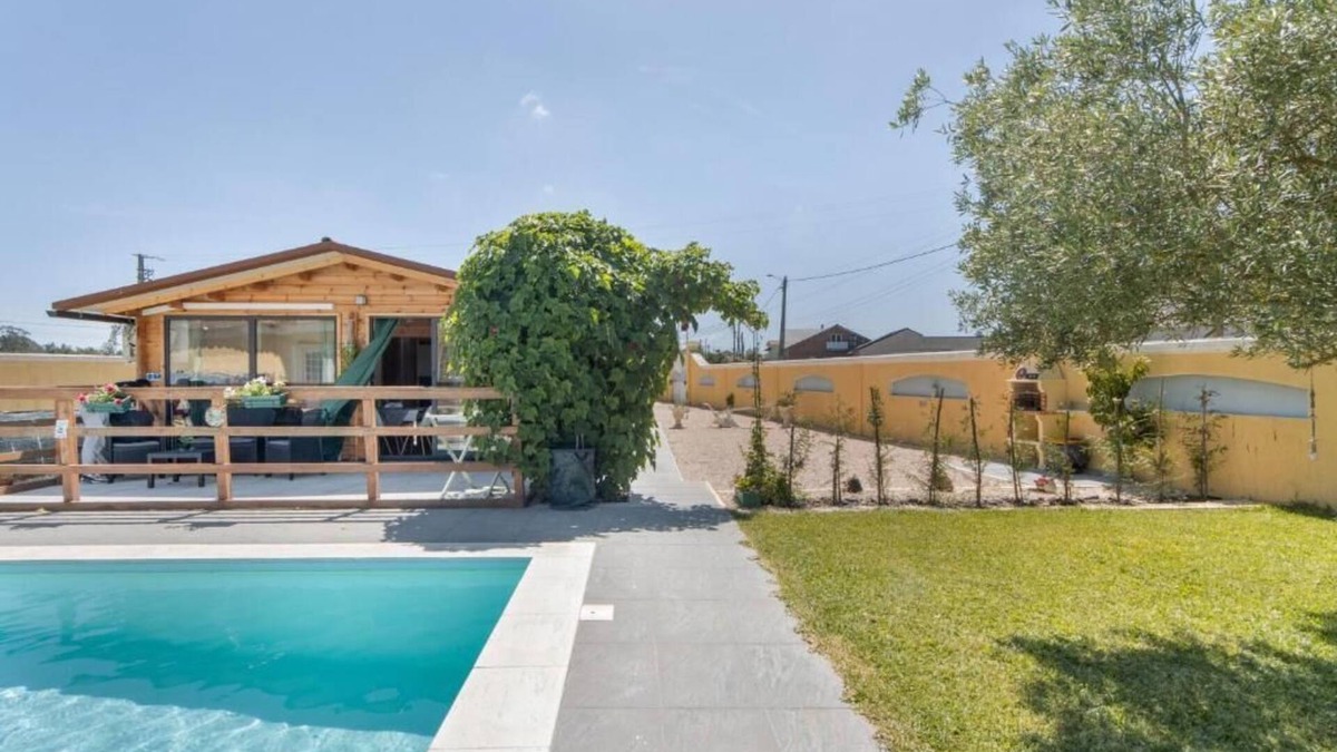 Ponte de Vagos House | Small Paradise Near Portuguese Venice 2