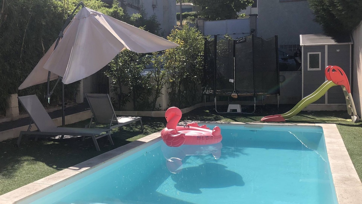 13th Arrondissement House | Small Provencal village house with garden and swimming pool