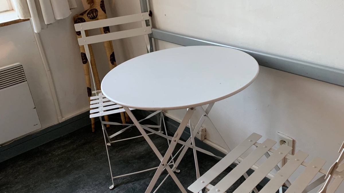 Halluin Bed & Breakfast | Small room near Belgium