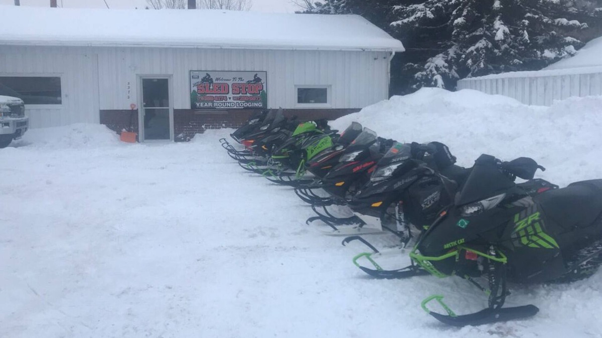 Bruce Crossing House | Small Side of The Sled Stop