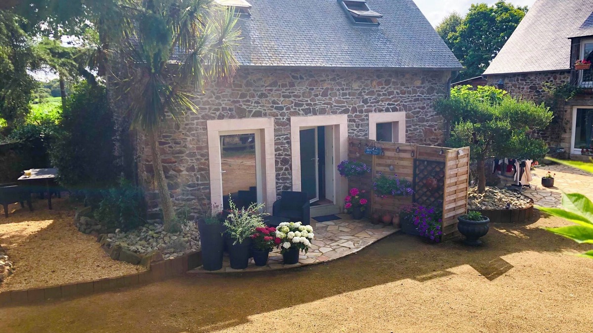 Gommenec'h House | Small stone house with an area of 50 m2
