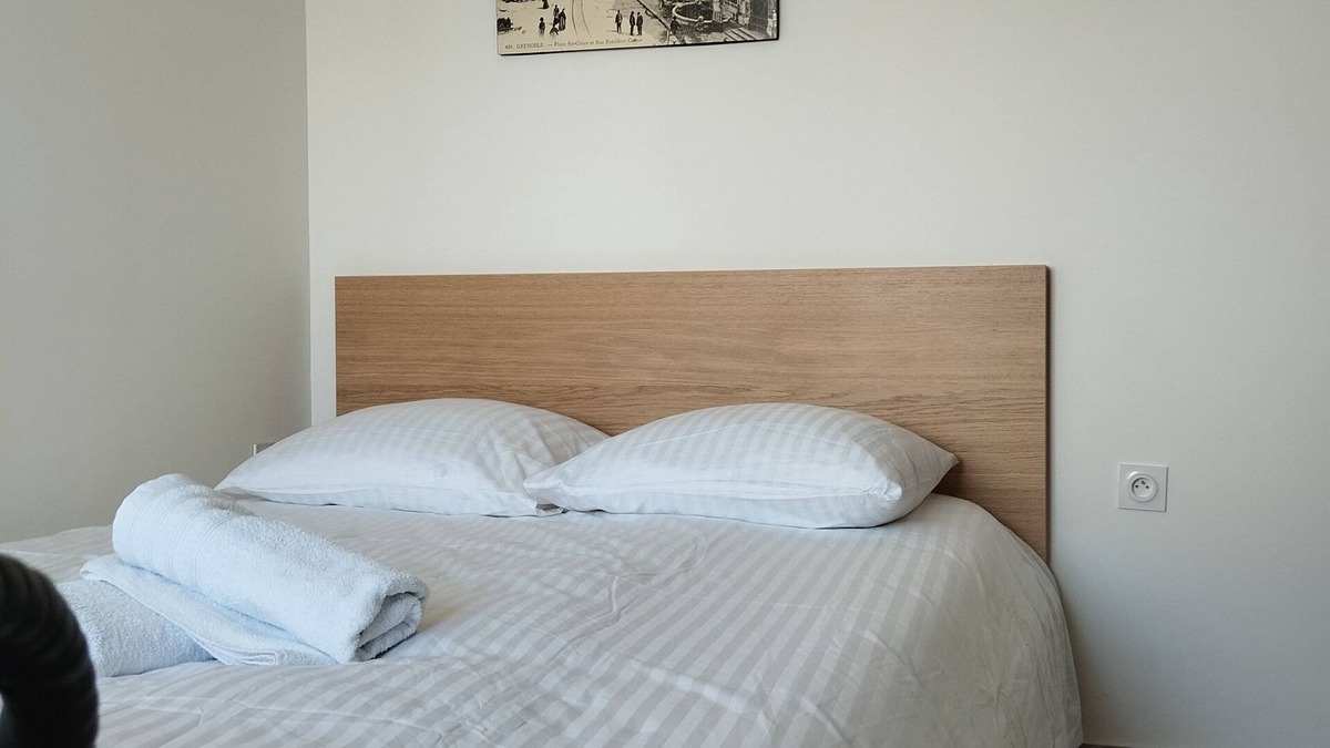 Le Pont-de-Claix Apartment | Small studio le pont de claix