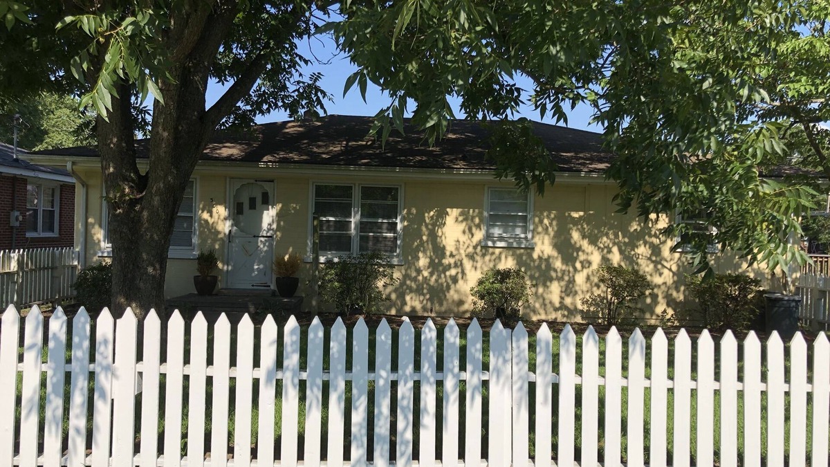 Pikeville House | Small town house !