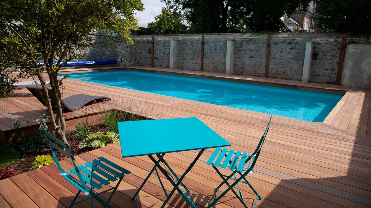 Coutances House | Small town house with swimming pool