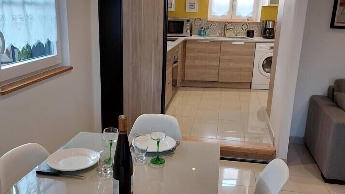 Sundhouse Cottage | Small traditional Alsatian house