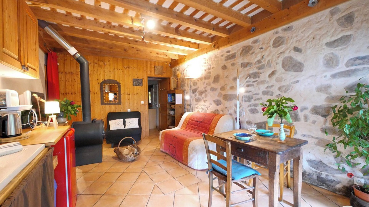 Gap Apartment | Small traditional mountain cottage, sleeps 2/3, sauna, Gap, Hautes-Alpes