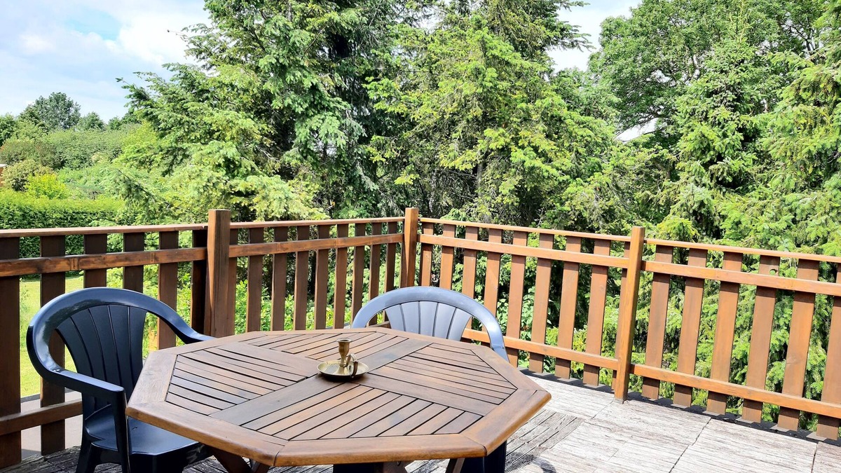 Guelzow Apartment | Small vacation apartment with roof terrace in an idyllic village location for 2 guests