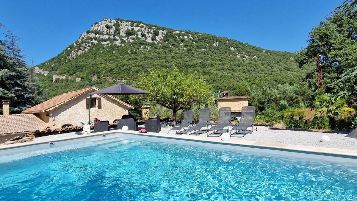 Banne House | Small vacation home for 4 people. Pets allowed.