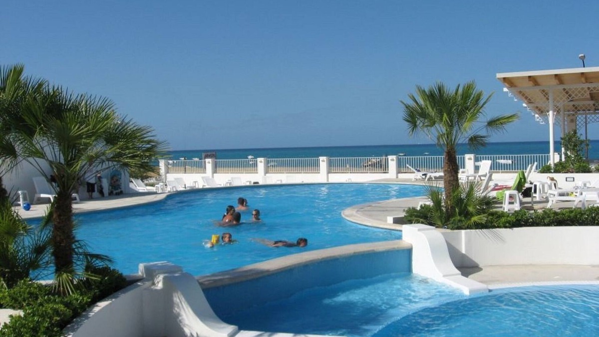 San Giorgio Resort | Small villa with terrace, directly on the sea with a view of the Aeolian Islands