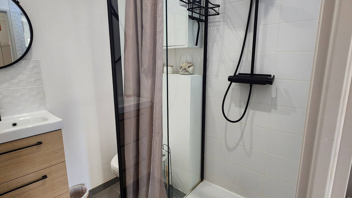 Bouillargues House | Small village house