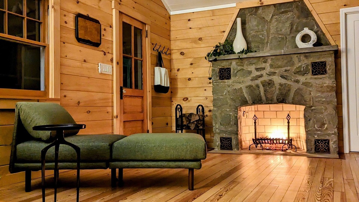 Smallwood Cabin | Smallwood Cabin - New Reno, Fireplace, Hot Tub & Firepit-5 miles to Bethel Woods