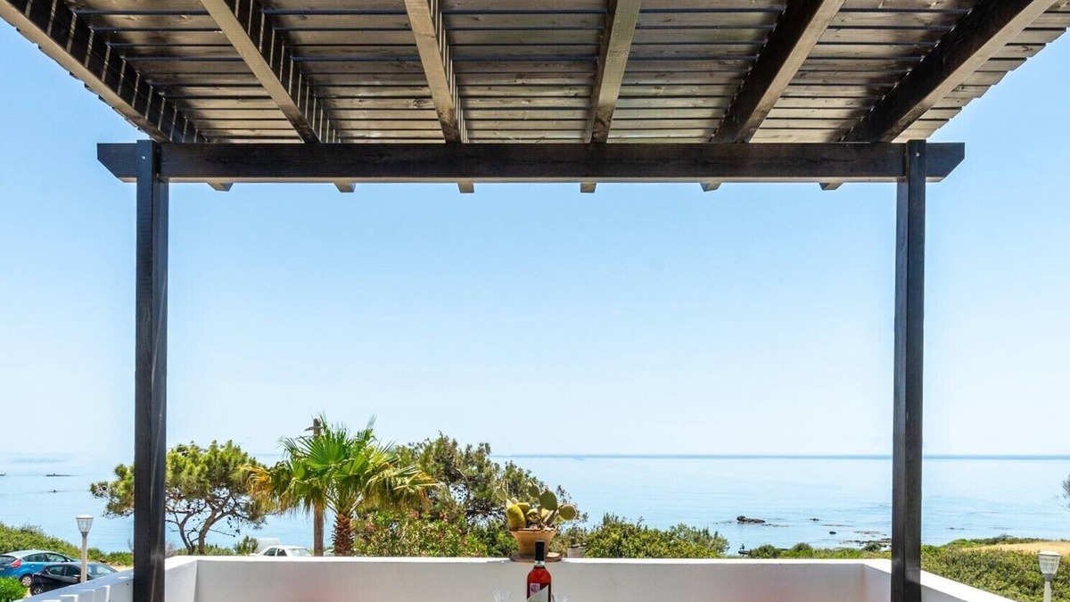 Kiotari Villa | Smaragdi BeachFront Villa