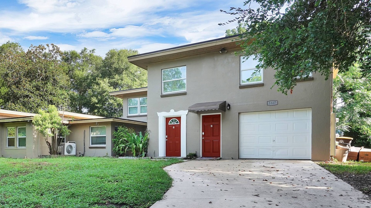 Lakeshore South House | Smart Saver Townhouse, Close 2 NAS Jax, Long-Term