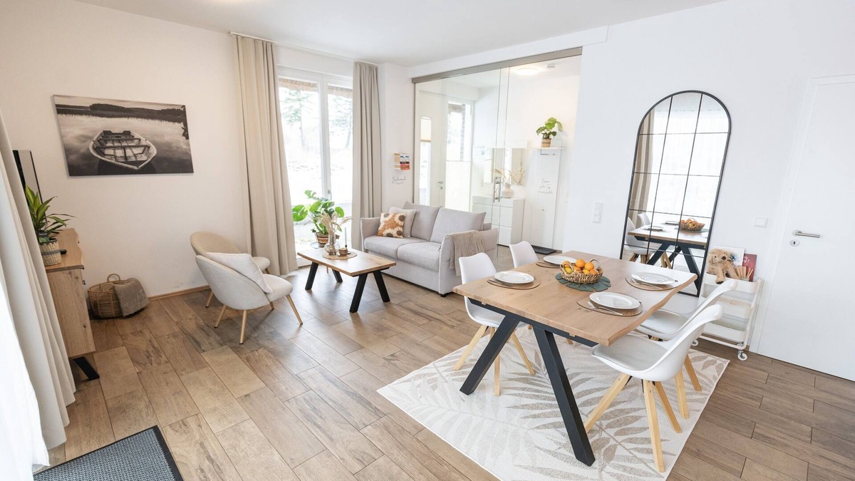 Bad Zwischenahn Apartment | SmartFewo: Sturmfrei | terrace | sauna | parking