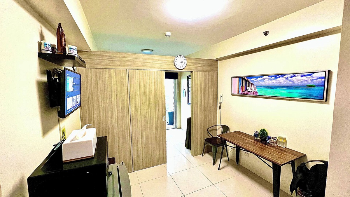 Sampaloc Condo | SMDC Breeze Condo w/Free Parking in Pasay-Philippines (near NAIA Terminals)