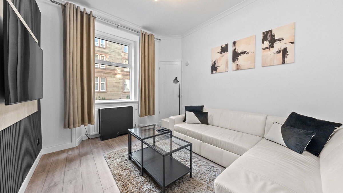 Gorgie Apartment | Smithfield 1 Bedroom Apartment with Sofa Bed - Edinburgh
