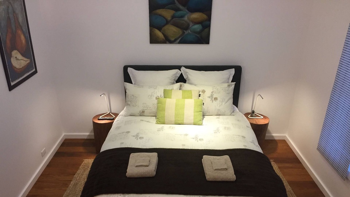 Smiths Lake Apartment | Smiths Lake House - Private 2brm Pavilion