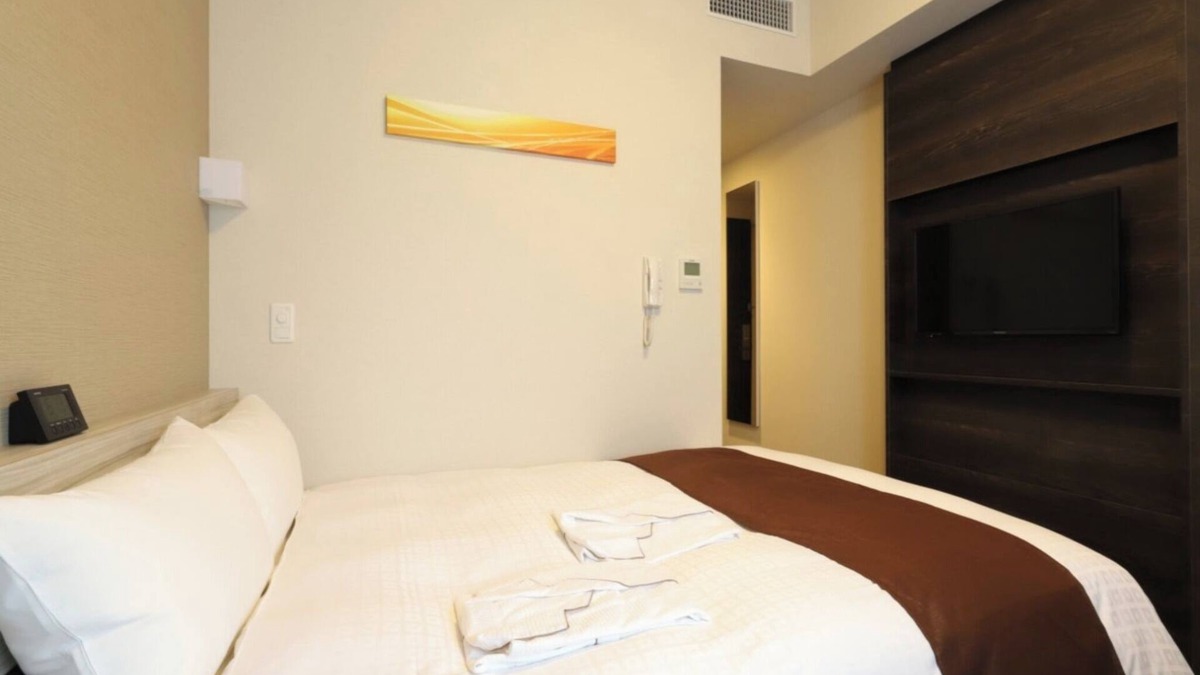 Higashishinsaibashi Hotel | Smoking Allowed Standard Double Room Room Only/Osaka Ōsaka