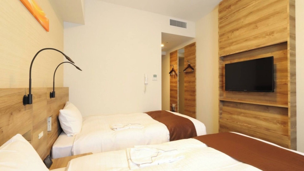 Higashishinsaibashi Hotel | Smoking Allowed Standard Twin Room Room Only/Osaka Ōsaka