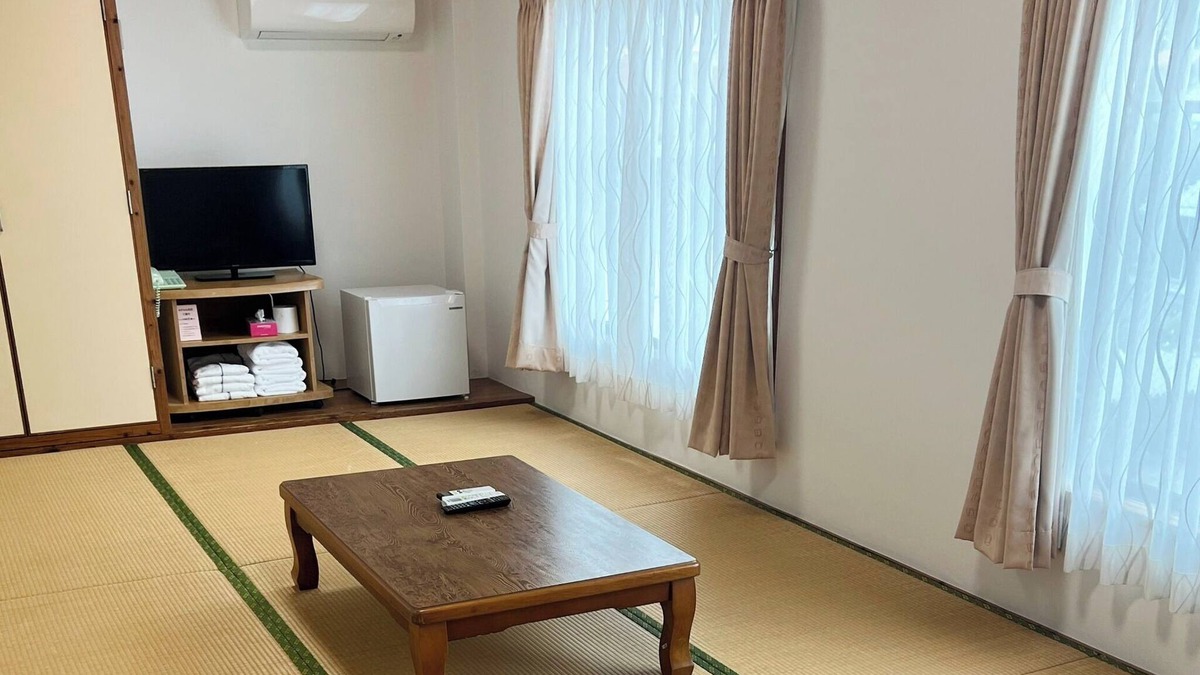 Nago Hotel | Smoking allowed Up to 4 people OK Japanesestyl/Nago Okinawa