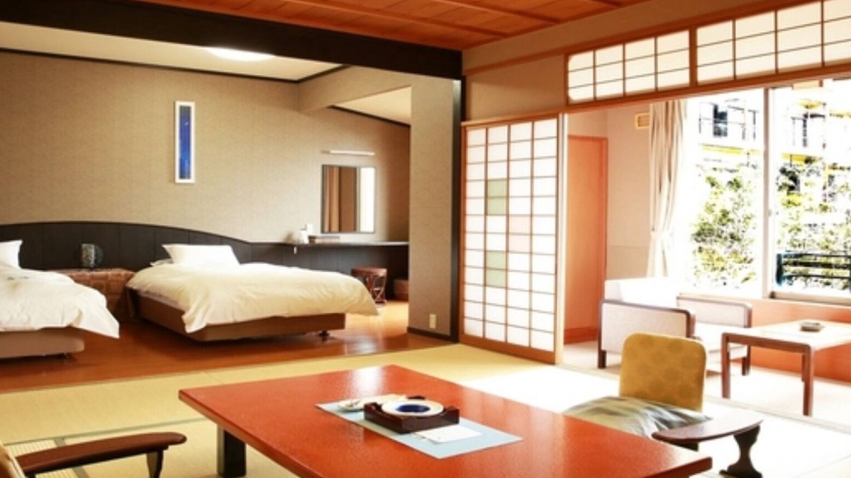 Akahodani Onsen Hotel | Smoking Room only Modern and spacious JapaneseWestern room Reasonable 2 people /Kaga Ishikawa