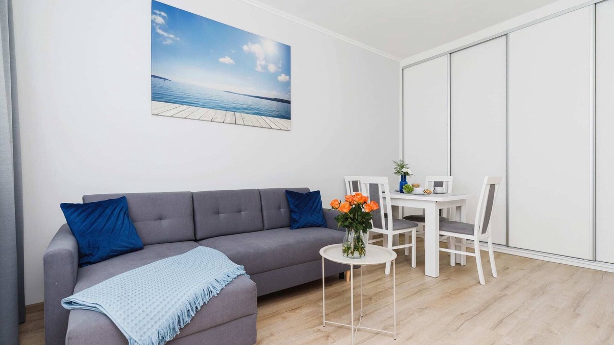 Krowodrza Apartment | Smoluchowskiego 6 Krakow | Bright Apartment with Balcony | Functional Interiors