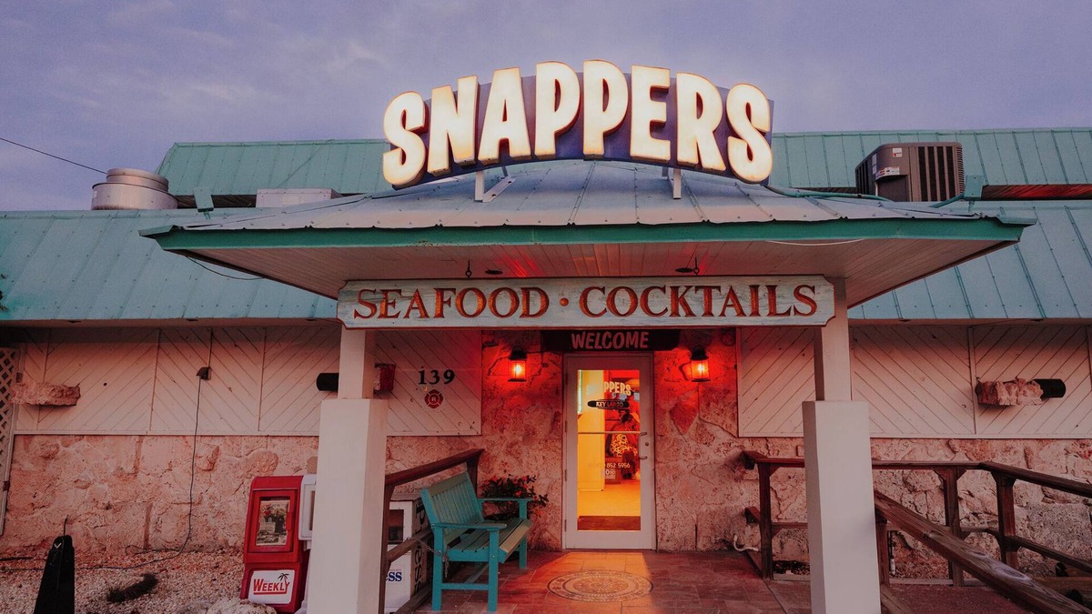 Key Largo House | Snappers - King Room w/Ocean View Wifi