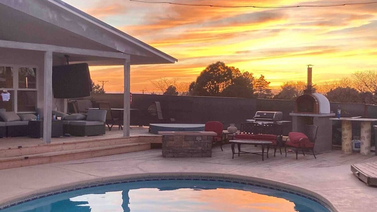 Northeast Heights House | SneakAway in Albuquerque