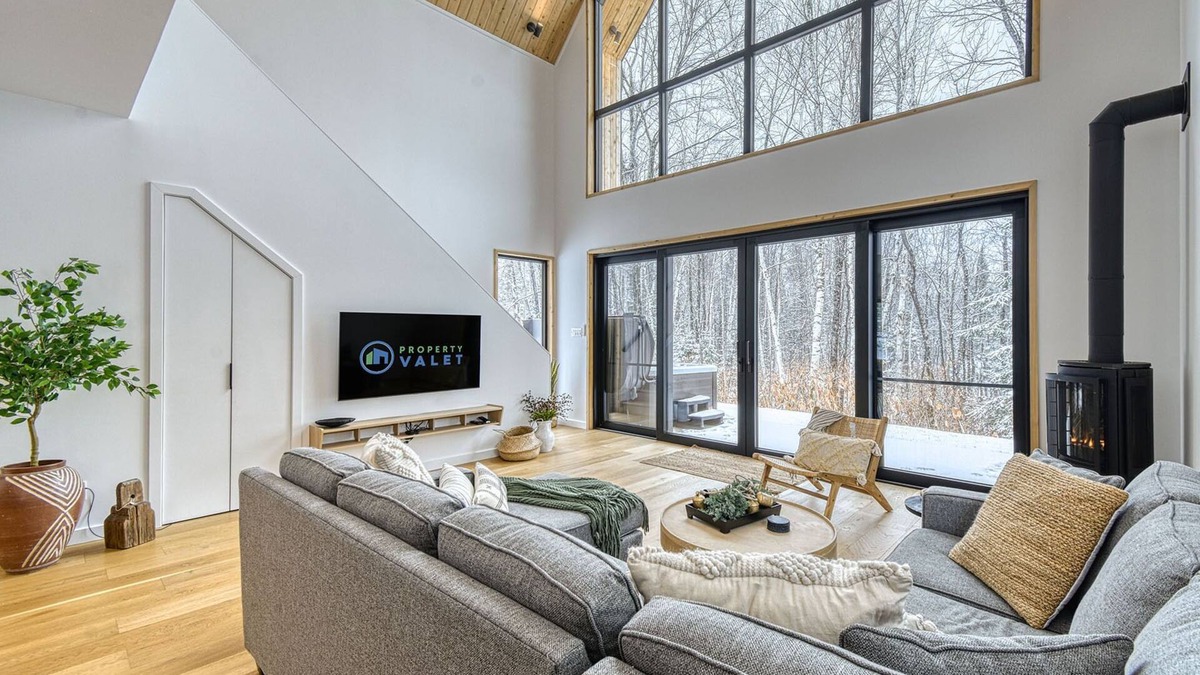 Mont-Tremblant Ski Chalet | Snohaus Chalets