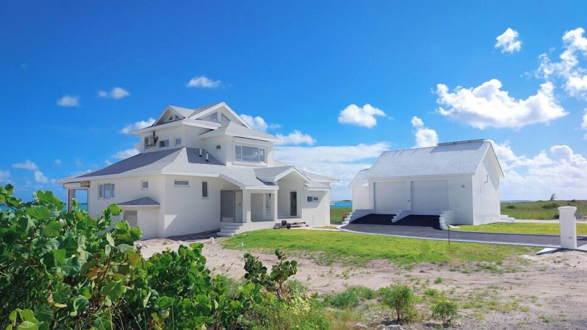 Sugar Loaf Settlement House | Snow Bay Villa, San Salvador