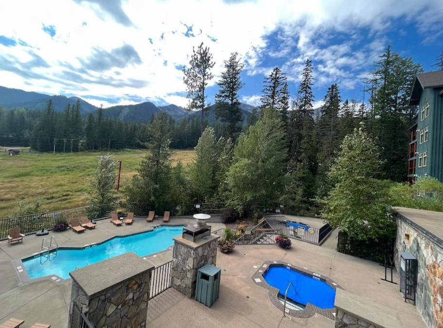 East Kootenay Apartment | Snow Creek Lodge by StayIn